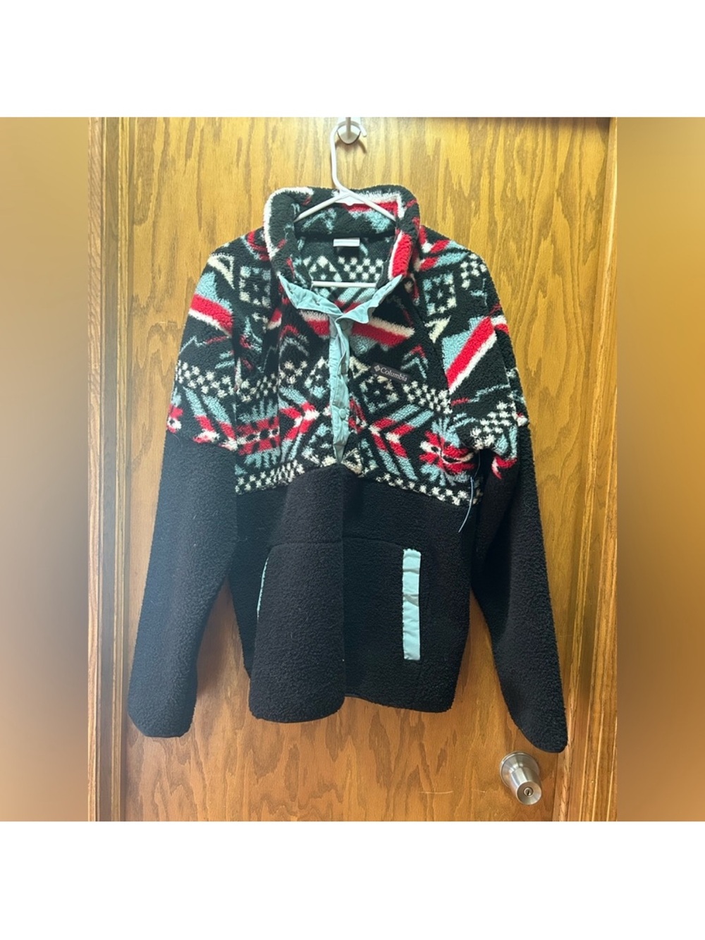Columbia black red white blue western pattern Sherpa fleece synchilla large L